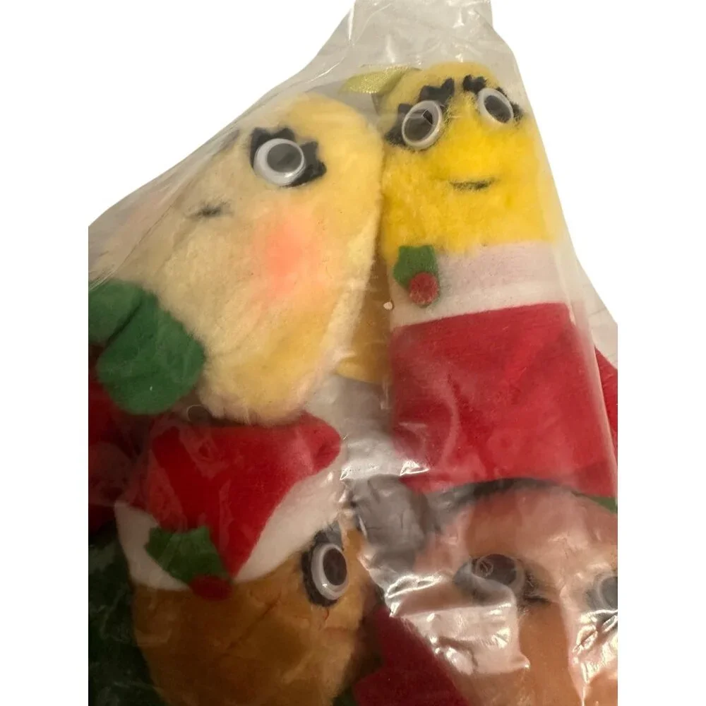 NIP Set Of 6  fruit veggies‎ Greystone Yumkins Plush Holiday Ornaments